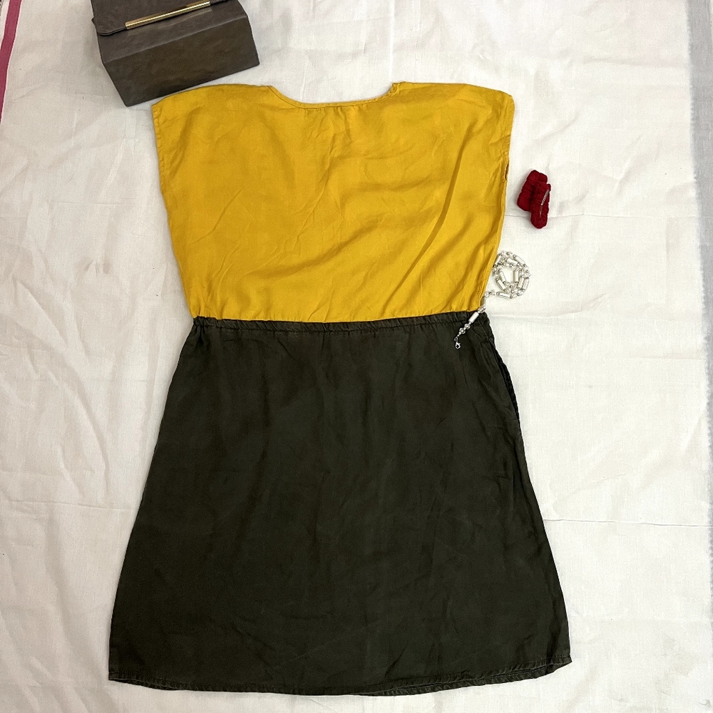 Mini dress - Picture 4 of 6